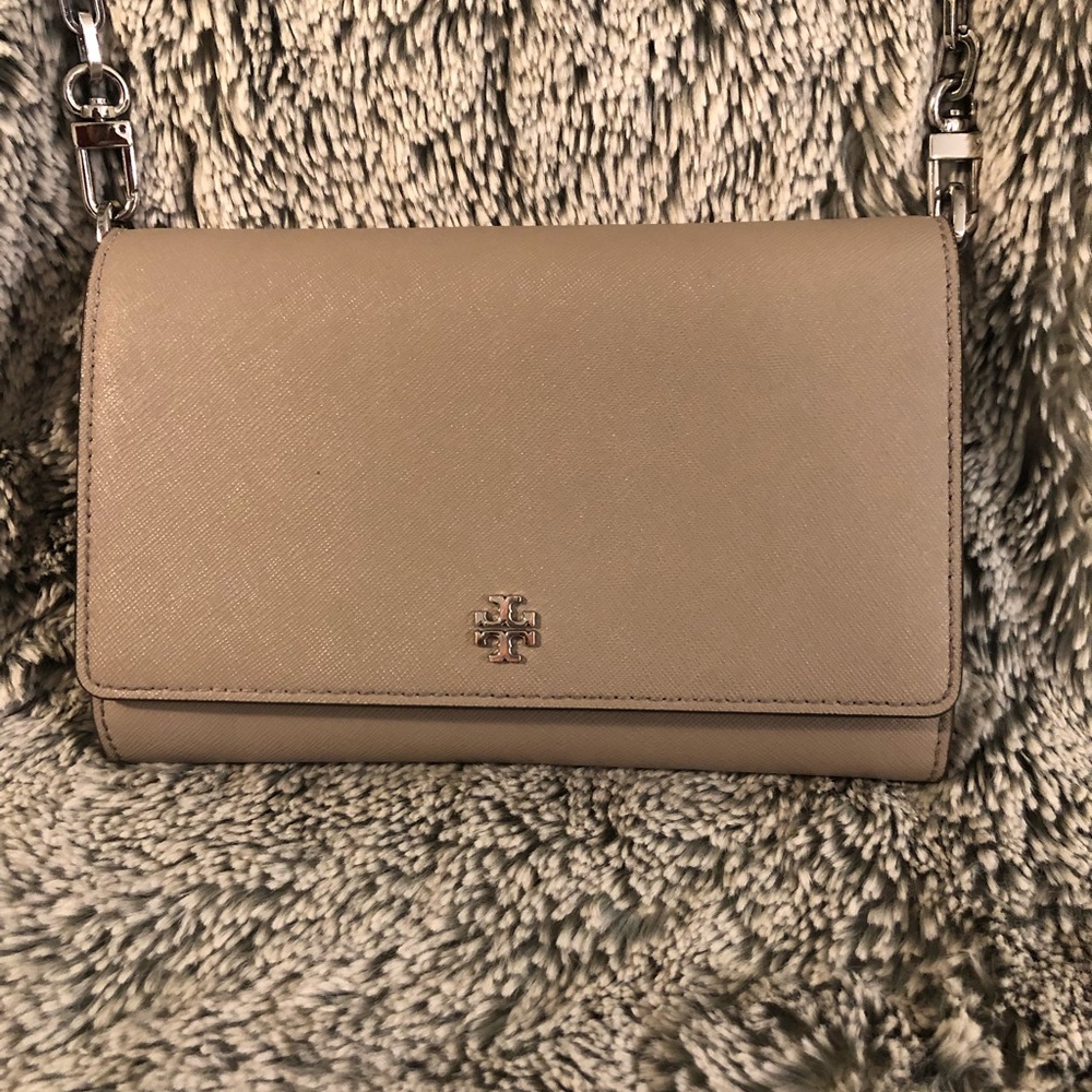 Tory Burch Robinson Chain Wallet